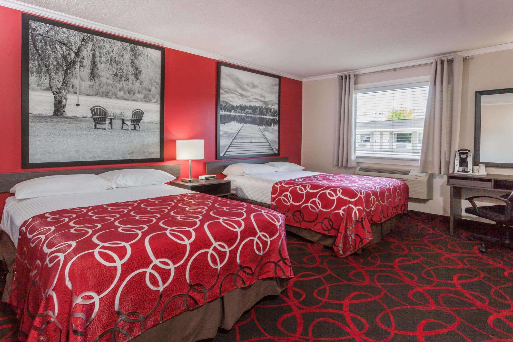 Super 8 By Wyndham Kirkland Lake מראה חיצוני תמונה